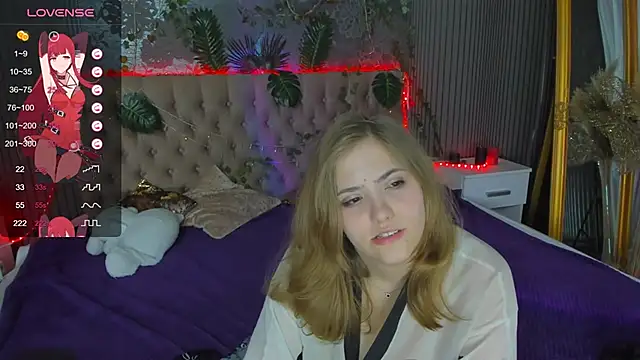 Snapshot of DellaRowe chatting on March 13, 2025, 4:34 pm DellaRowe online show from March 13, 2025, 4:34 pm