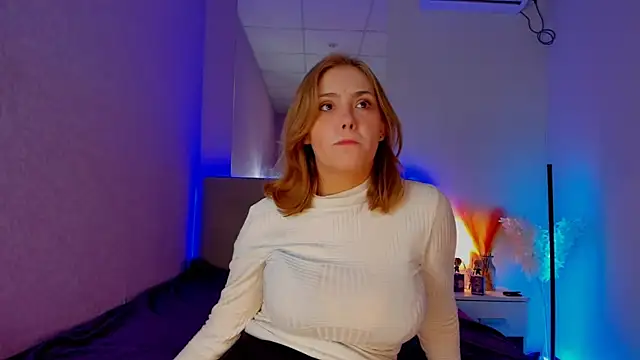 Snapshot of DellaRowe chatting on November 10, 2025, 1:05 pm DellaRowe online show from November 10, 2025, 1:05 pm