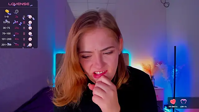 Snapshot of DellaRowe chatting on October 16, 2025, 12:35 pm DellaRowe online show from October 16, 2025, 12:35 pm