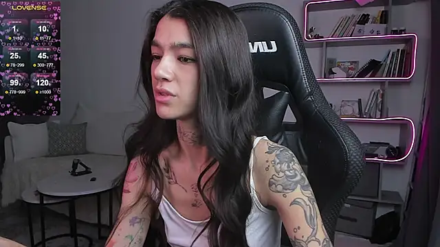 vinkitinkii online show from February 25, 2025, 7:09 am
