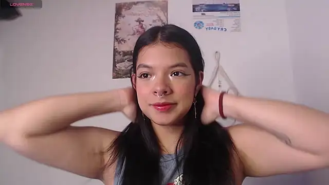 yungelitamor  online show from February 27, 2025, 5:18 am