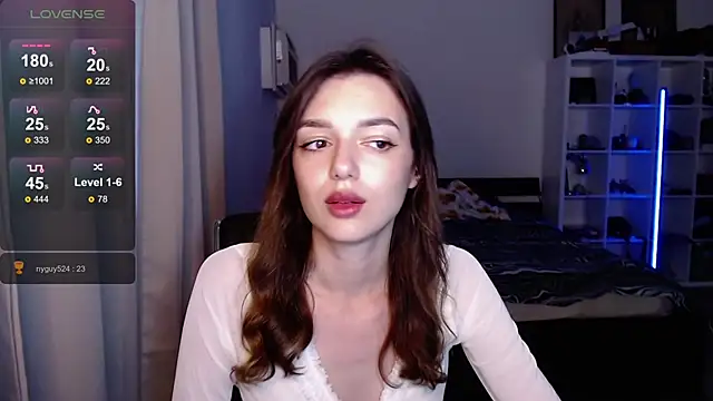 Snapshot of olivia_jeas chatting on March 5, 2025, 12:49 am olivia jeas online show from March 5, 2025, 12:49 am