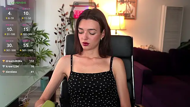 olivia jeas online show from June 5, 2026, 9:09 pm