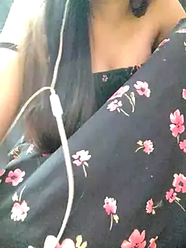 Snapshot of Roshni_98 chatting on February 13, 2026, 5:46 pm Roshni 98 online show from February 13, 2026, 5:46 pm