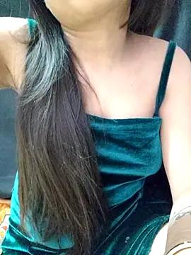 Snapshot of Roshni_98 chatting on February 17, 2026, 7:22 pm Roshni 98 online show from February 17, 2026, 7:22 pm