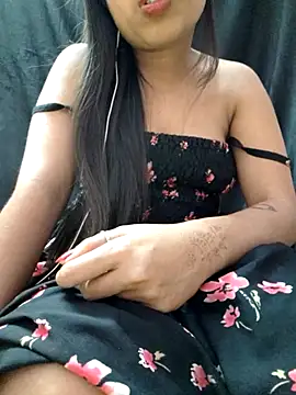 Snapshot of Roshni_98 chatting on February 9, 2026, 7:12 pm Roshni 98 online show from February 9, 2026, 7:12 pm