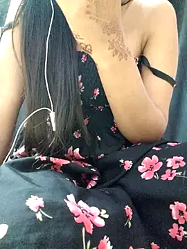 Snapshot of Roshni_98 chatting on February 8, 2026, 6:22 am Roshni 98 online show from February 8, 2026, 6:22 am