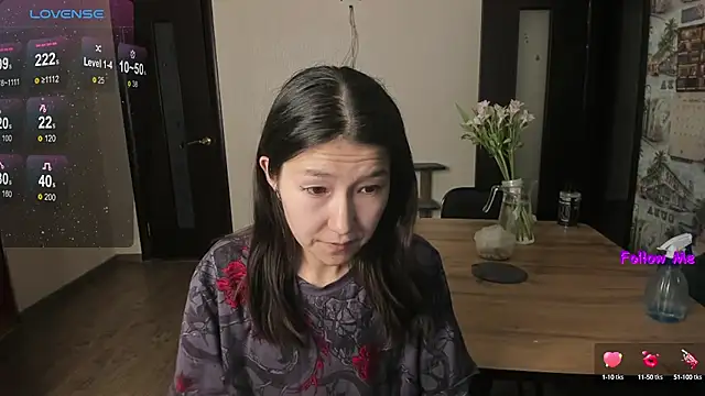 Snapshot of LeyylaStoone chatting on October 4, 2025, 2:51 pm LeyylaStoone online show from October 4, 2025, 2:51 pm