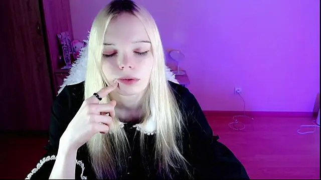 Emily Nyaffee online show from January 26, 2025, 9:18 pm