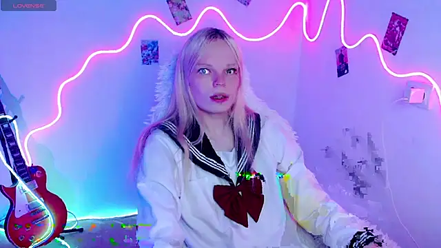 Snapshot of Emily_Nyaffee chatting on September 27, 2025, 10:16 pm Emily Nyaffee online show from September 27, 2025, 10:16 pm