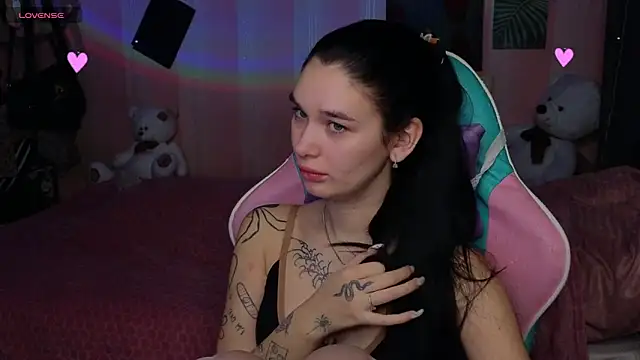 Snapshot of Amanda_Tender chatting on October 28, 2025, 10:20 pm Amanda Tender online show from October 28, 2025, 10:20 pm