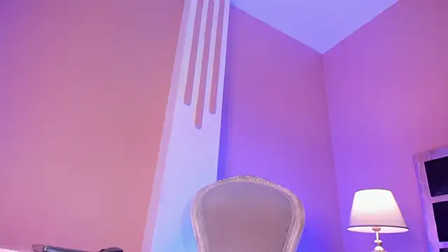 KarlynHoliss online show from December 22, 2024, 6:37 pm