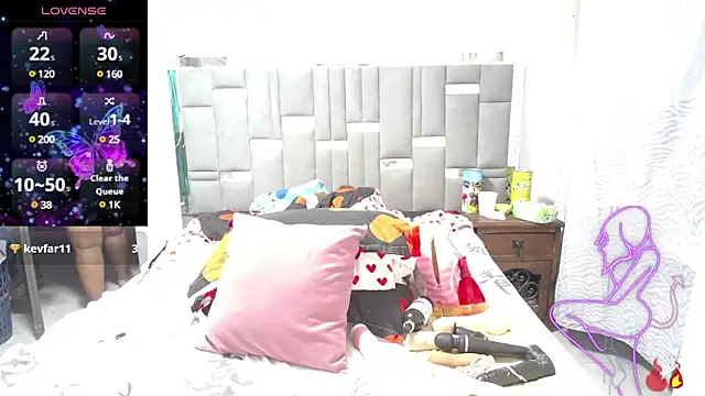 Snapshot of thickebonymilfF chatting on January 19, 2025, 5:15 am thickebonymilfF online show from January 19, 2025, 5:15 am