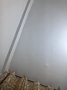 Snapshot of hornycreamybabe chatting on October 5, 2025, 9:16 pm hornycreamybabe online show from October 5, 2025, 9:16 pm