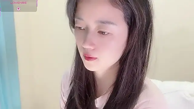 A-xena online show from December 14, 2025, 2:29 am