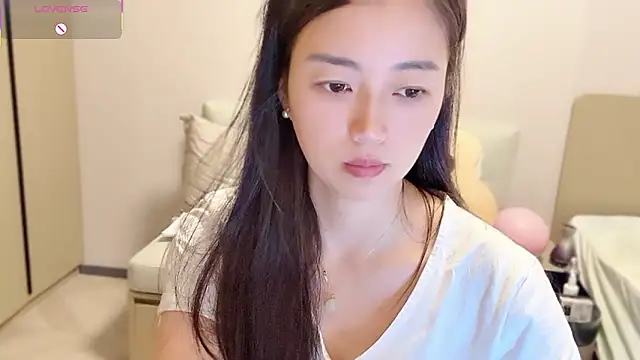 A-xena online show from September 23, 2025, 1:56 am