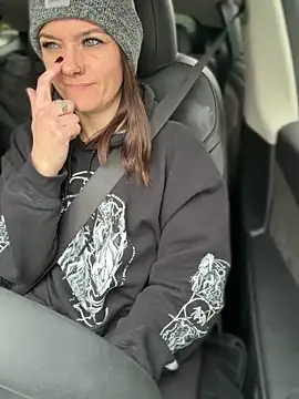 Snapshot of LadyLena1 chatting on October 10, 2025, 6:42 pm LadyLena1 online show from October 10, 2025, 6:42 pm