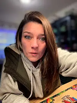 LadyLena1 online show from November 8, 2025, 12:14 am