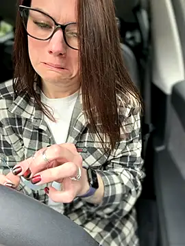 Snapshot of LadyLena1 chatting on October 21, 2025, 6:07 pm LadyLena1 online show from October 21, 2025, 6:07 pm