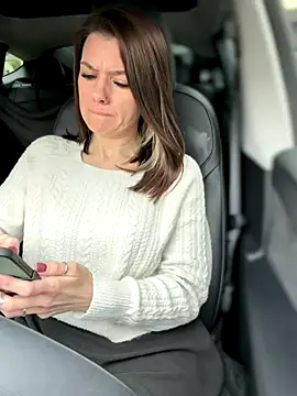 LadyLena1 online show from November 13, 2025, 7:07 pm