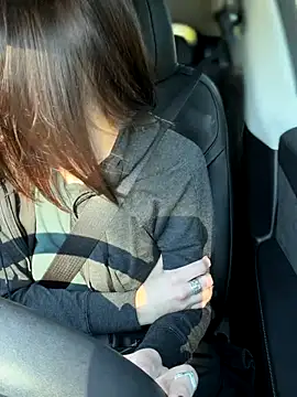 Snapshot of LadyLena1 chatting on October 15, 2025, 6:05 pm LadyLena1 online show from October 15, 2025, 6:05 pm