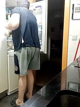 Snapshot of porkorossy chatting on October 14, 2025, 9:10 am porkorossy online show from October 14, 2025, 9:10 am