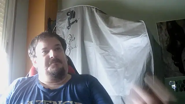 Snapshot of porkorossy chatting on July 16, 2026, 7:27 am porkorossy online show from July 16, 2026, 7:27 am