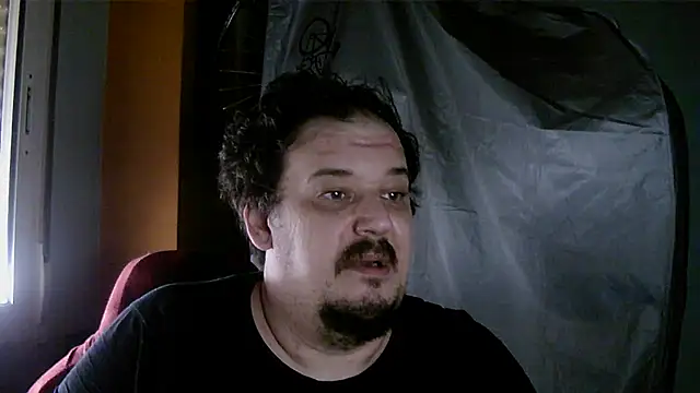 Snapshot of porkorossy chatting on October 2, 2025, 7:12 am porkorossy online show from October 2, 2025, 7:12 am