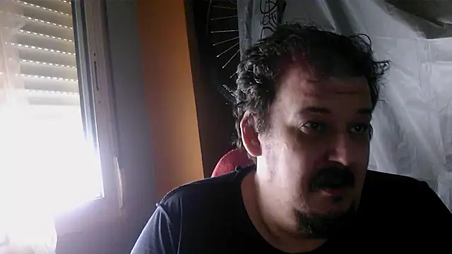 Snapshot of porkorossy chatting on October 4, 2025, 8:05 am porkorossy online show from October 4, 2025, 8:05 am