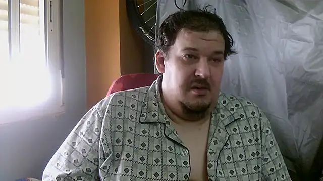 Snapshot of porkorossy chatting on October 31, 2025, 11:07 am porkorossy online show from October 31, 2025, 11:07 am