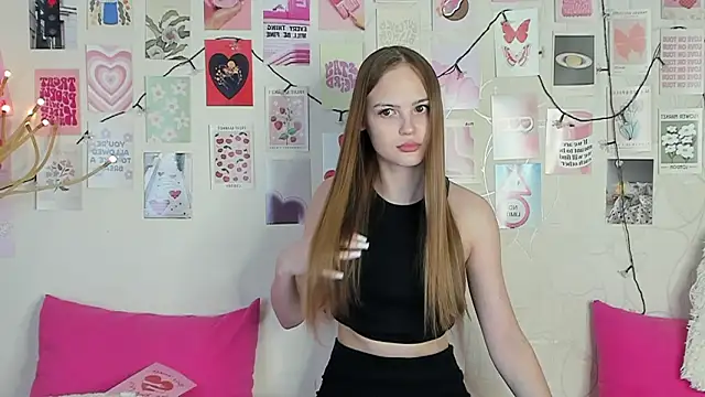 Snapshot of little_radiant_sun chatting on February 20, 2026, 9:44 am little radiant sun online show from February 20, 2026, 9:44 am