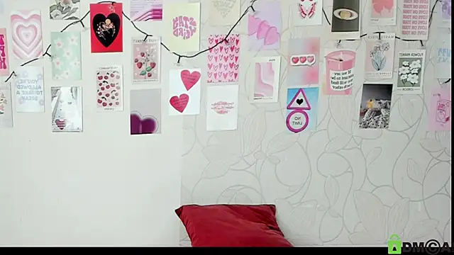 Snapshot of little_radiant_sun chatting on September 17, 2025, 8:38 am little radiant sun online show from September 17, 2025, 8:38 am