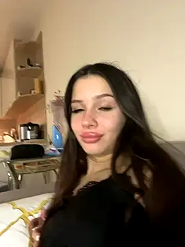 SofiaLaLight online show from September 29, 2025, 4:56 pm