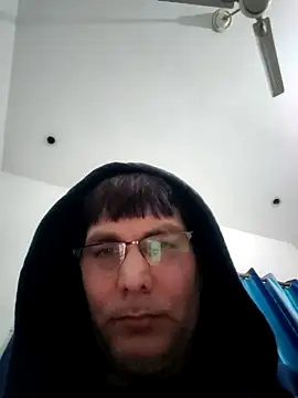 ZIMMY25 online show from December 3, 2025, 4:39 pm