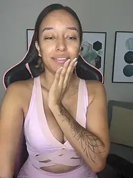 DianaHopson online show from February 5, 2025, 9:36 am