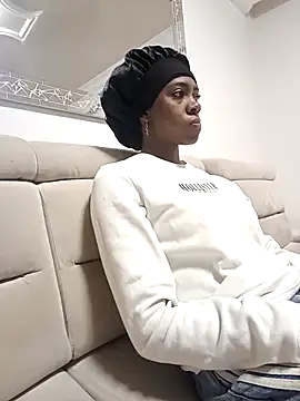 Snapshot of Shanelle__ chatting on December 20, 2025, 12:52 pm Shanelle online show from December 20, 2025, 12:52 pm