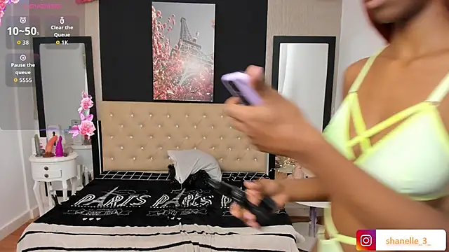 Snapshot of Shanelle__ chatting on September 29, 2025, 1:39 pm Shanelle   online show from September 29, 2025, 1:39 pm