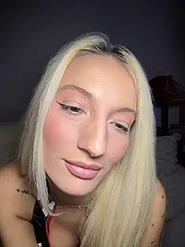 Ella Charm online show from September 28, 2025, 4:14 pm