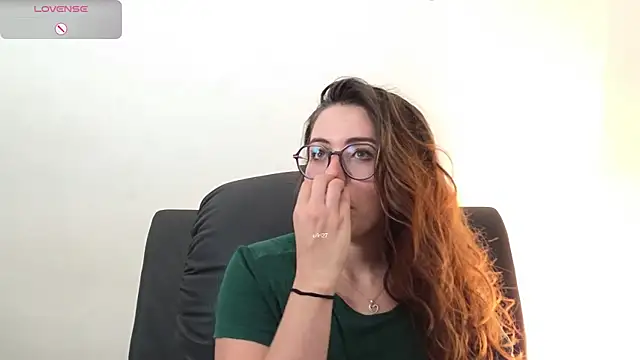 Snapshot of irinasweet27 chatting on September 20, 2025, 1:43 am irinasweet27 online show from September 20, 2025, 1:43 am