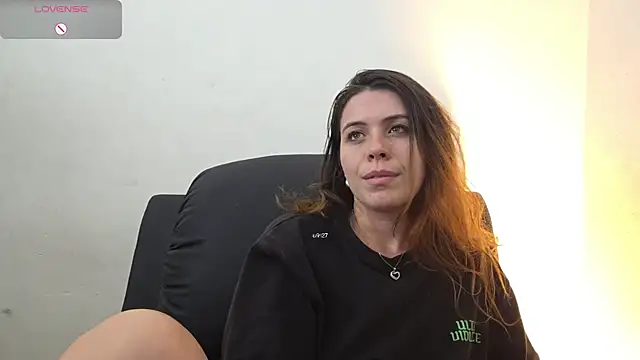 Snapshot of irinasweet27 chatting on October 5, 2025, 12:34 am irinasweet27 online show from October 5, 2025, 12:34 am