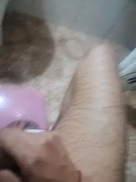 Snapshot of surfer_fun29 chatting on December 26, 2024, 3:27 am surfer fun29 online show from December 26, 2024, 3:27 am