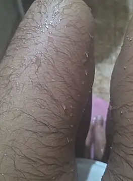 Snapshot of surfer_fun29 chatting on September 27, 2025, 6:30 am surfer fun29 online show from September 27, 2025, 6:30 am