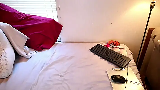 Snapshot of xxpixeyxx chatting on October 13, 2025, 2:51 pm xxpixeyxx online show from October 13, 2025, 2:51 pm