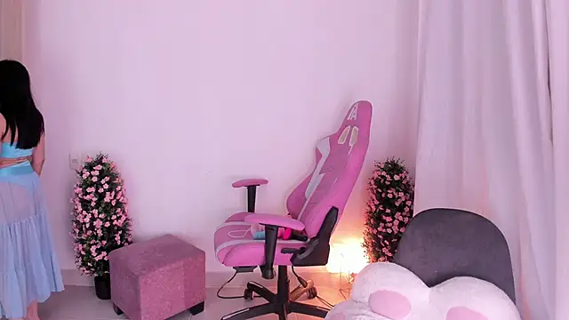 Snapshot of keissy_rincon_ chatting on October 31, 2025, 10:49 pm keissy rincon online show from October 31, 2025, 10:49 pm