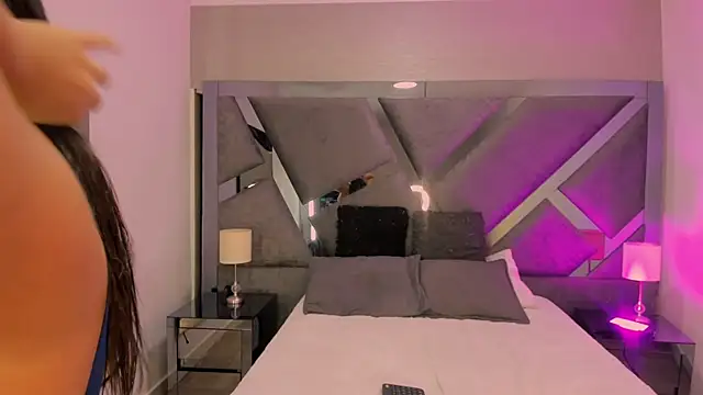 JulietaHazze online show from October 21, 2025, 3:50 am