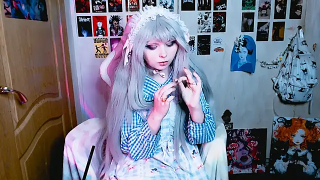 Usagi Blush  online show from September 17, 2025, 8:55 pm
