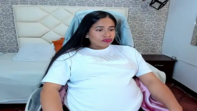 Snapshot of BiancaFlower chatting on December 9, 2024, 7:07 pm BiancaFlower online show from December 9, 2024, 7:07 pm