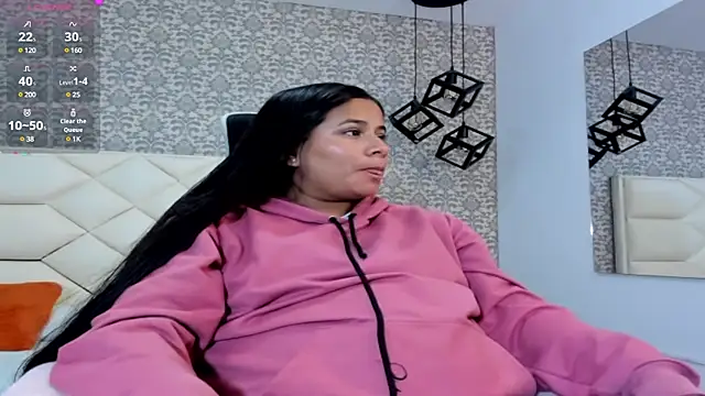 Snapshot of BiancaFlower chatting on December 21, 2024, 8:10 pm BiancaFlower online show from December 21, 2024, 8:10 pm