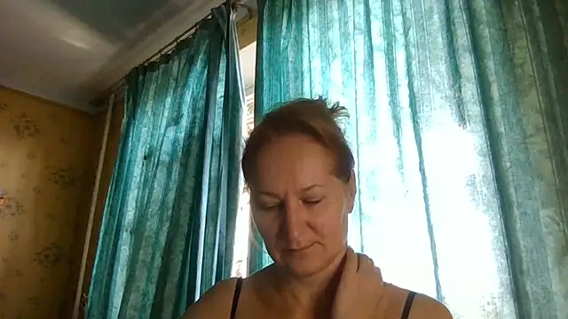 AmellyGrand online show from July 4, 2026, 6:42 am