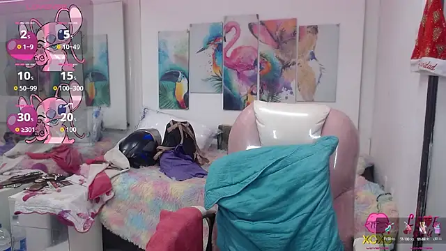 alegriamartinez online show from October 3, 2025, 7:04 pm